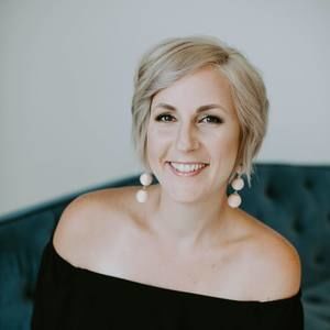 Meet your Posher, Danielle